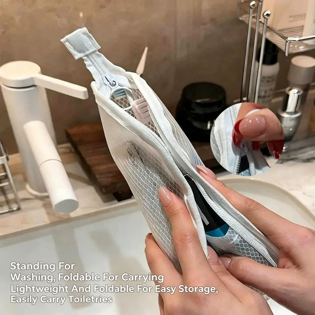 大容量・自立型トイレタリーバッグ