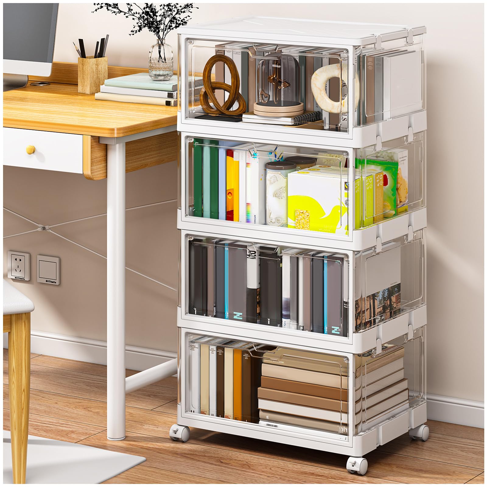 積み重ね可能な透明収納箱